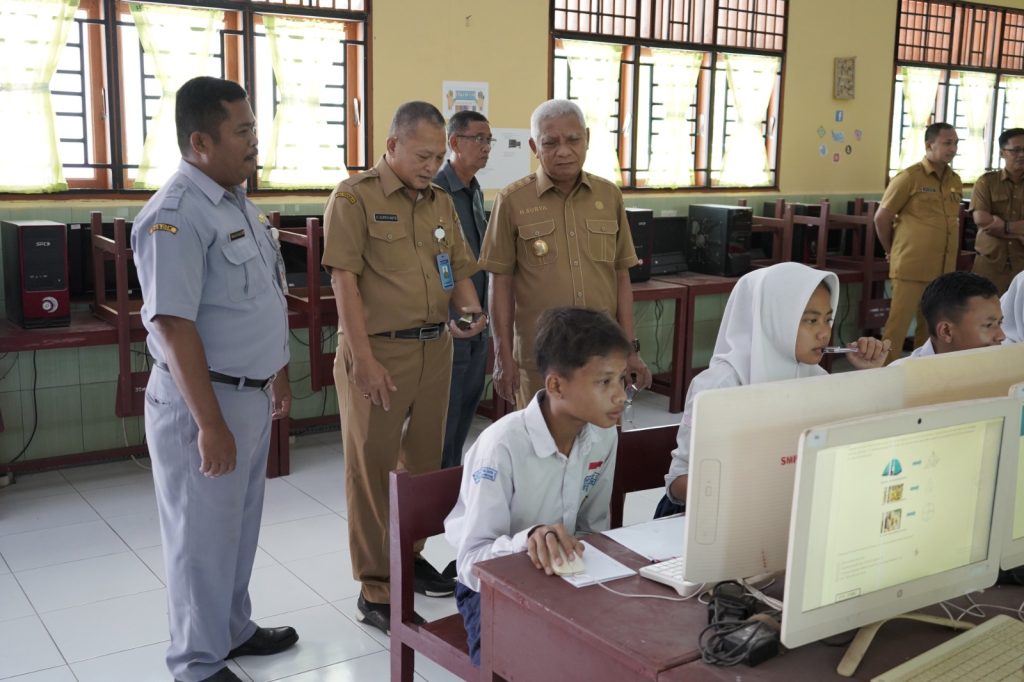 Bupati Asahan Tinjau Hari Terakhir Pelaksanaan ANBK Tahun 2023 