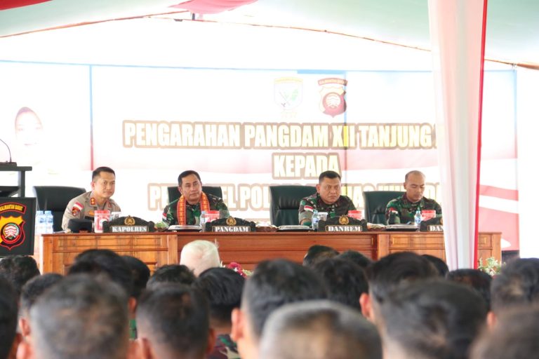 Danrem 121 Abw Dampingi Pangdam XII Tpr Berkunjung ke Mapolres Kapuas Hulu