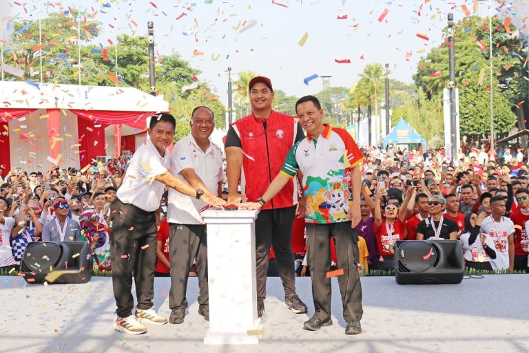 Fun Run Hitung Mundur PON 2024 Bersama Menpora