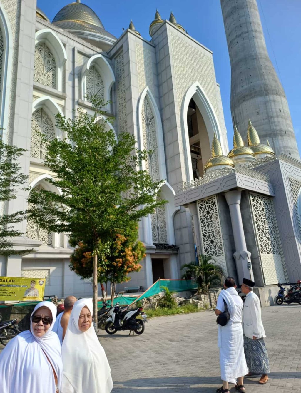 Gubsu “Soft Launching” Pemakaian Masjid Agung Medan yang Baru 3 September 2023