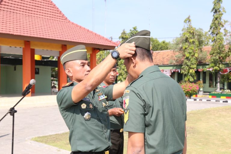 Letkol Ketut Wira Purbawan Lepas Satu Bintara Terbaik Kodim