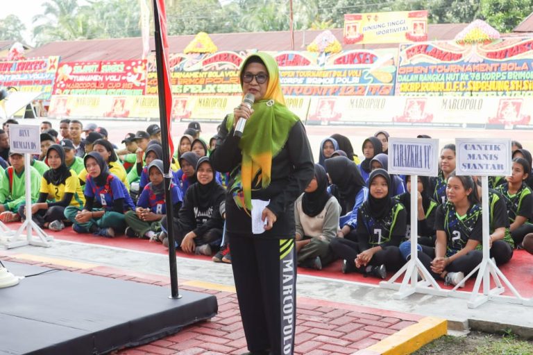 Susanti Hadiri Pembukaan Turnamen Voli Marcopolo Cup Piala Dansat Brimob Poldasu