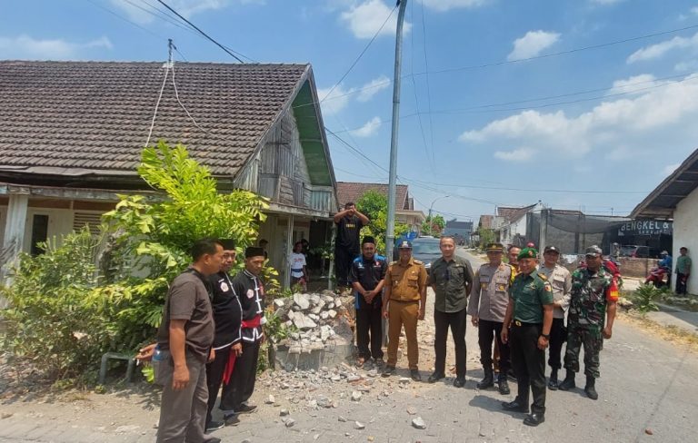  Tugu Perguruan Silat di Sambeng Dibongkar Pendekar  