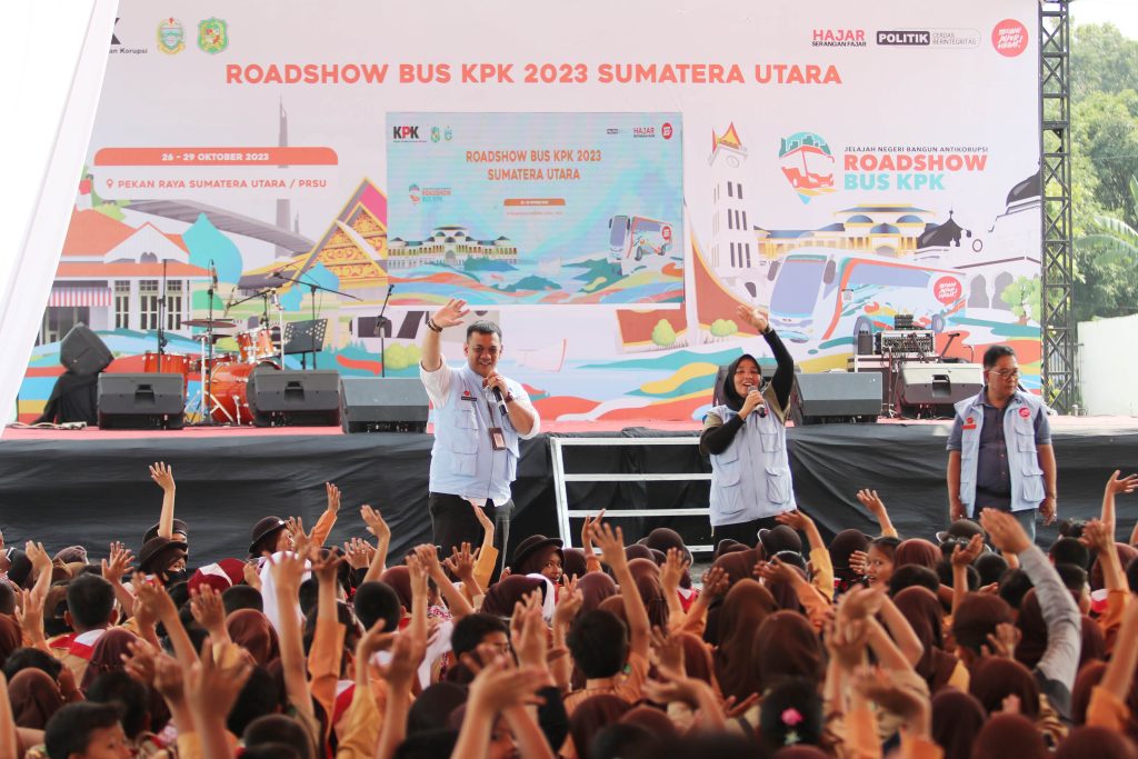 Hari Kedua Roadshow Bus KPK di PRSU