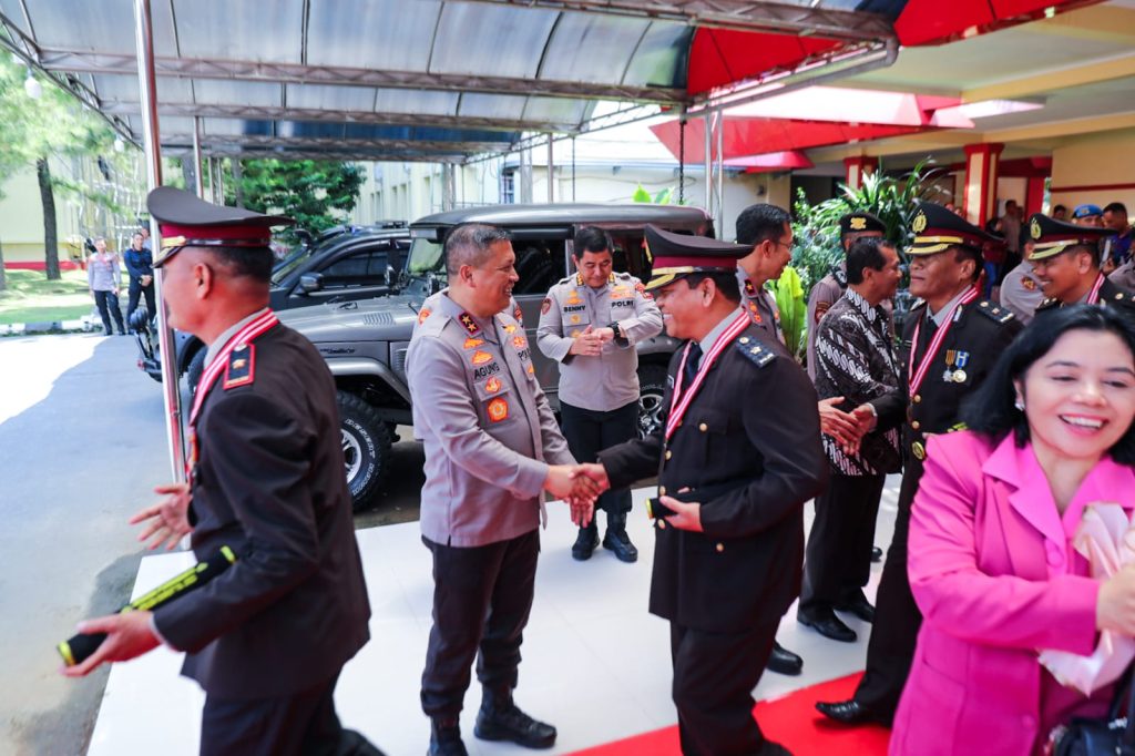 Kapoldasu hadiri Wisuda Purnabakti