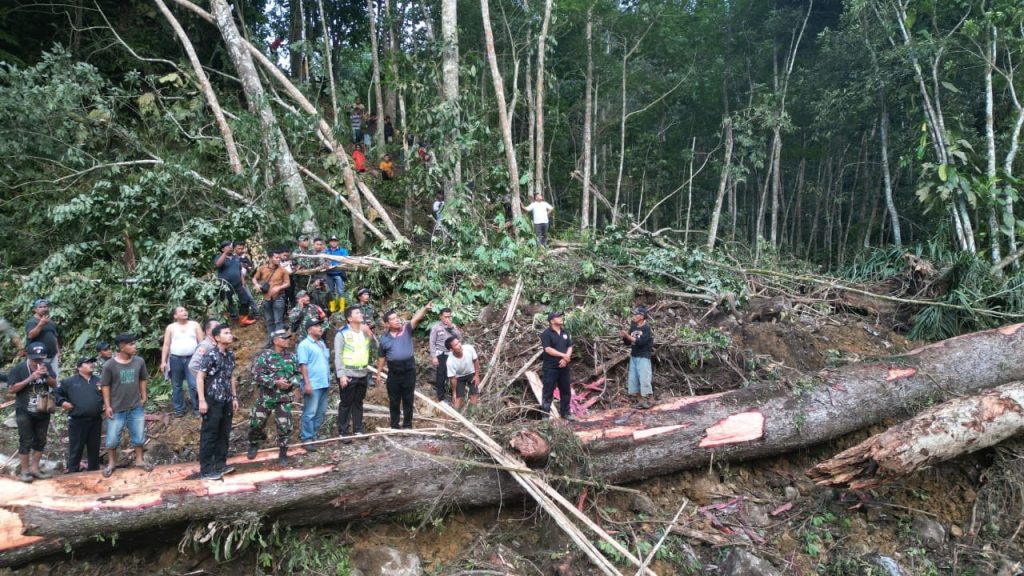 Longsor di Kecamatan Raya Kahean Simalungun