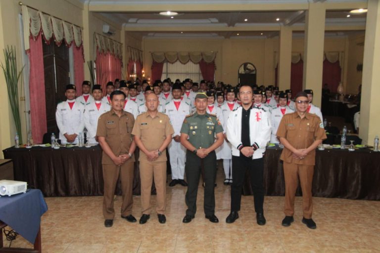 Paskibraka Kabupaten Lamongan Dibekali Wasbang  