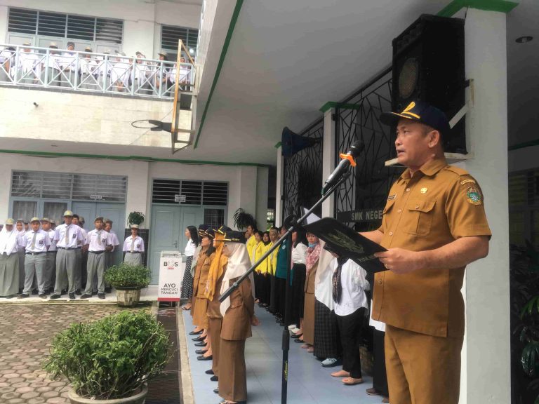 Pelajar dan Guru SMKN 10 Medan Tekun Simak Arahan Pj Gubsu Cegah Kekerasan di Sekolah