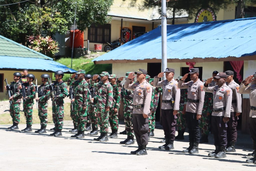 Satgas Pamrahwan Yonif 721Makkasau Bersinergi