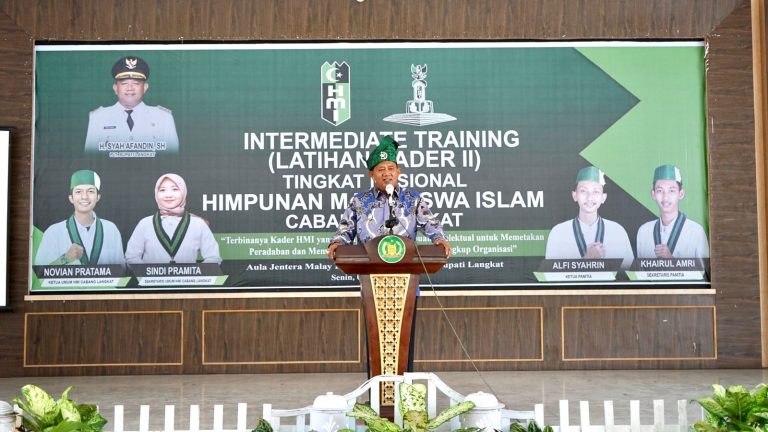 Syah Afandin Hadiri LK II Nasional HMI Langkat