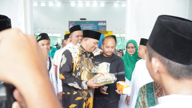 Syah Afandin Hadiri Maulid Nabi di Tanjung Pura