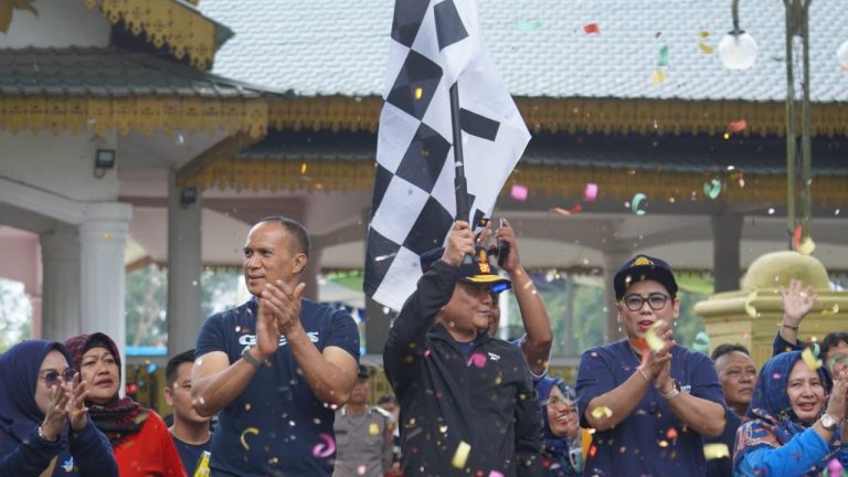 Peringati HKN ke-59, Pemkab Langkat Gelar Gerak Jalan Santai