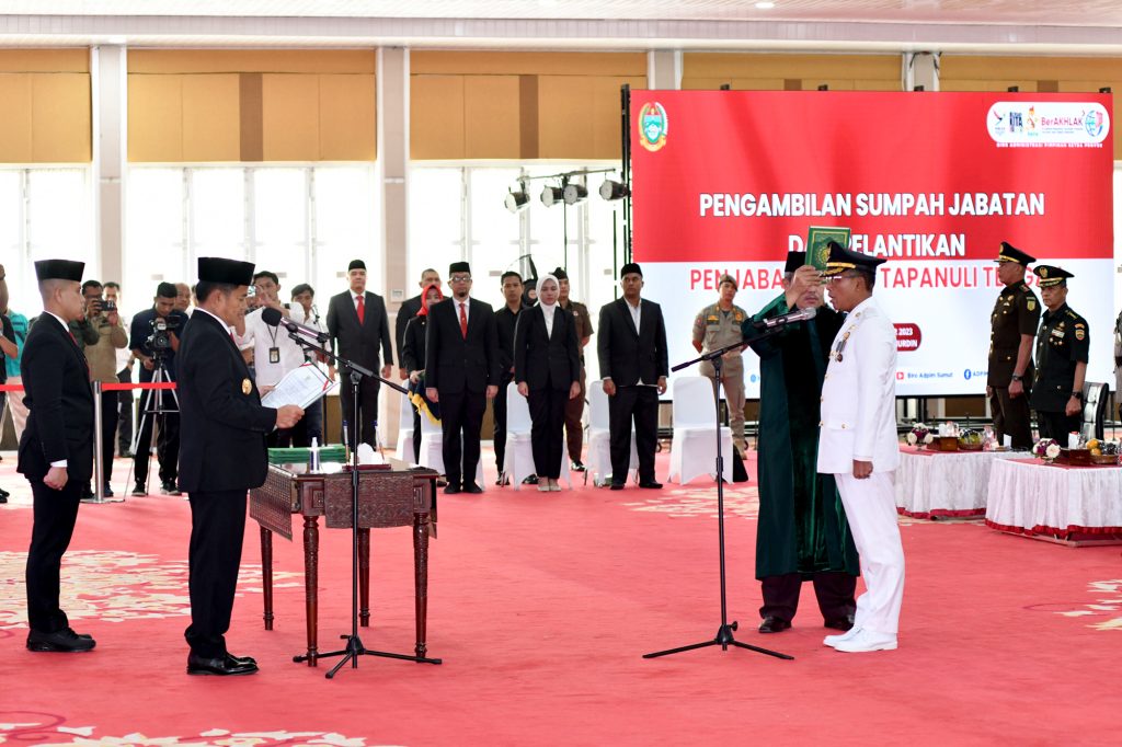 Pj Gubernur Sumut Hassanudin Lantik Pj Bupati Tapteng