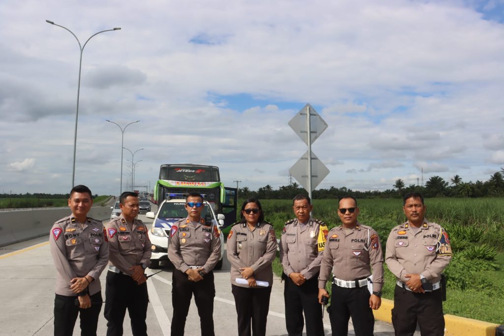 Polres Langkat Lepas Keberangkatan 2.000 (dua ribu)  Santri