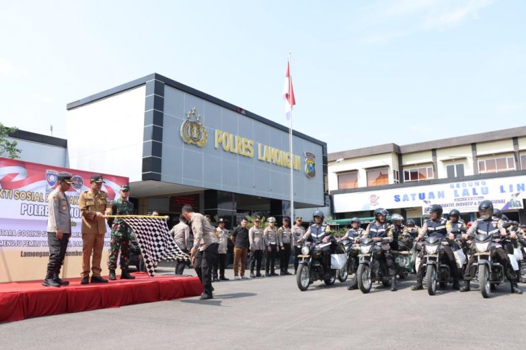 Cooling System Pemeliharaan Kamtibmas Diwarnai Aksi Baksos dan Bakti Kesehatan