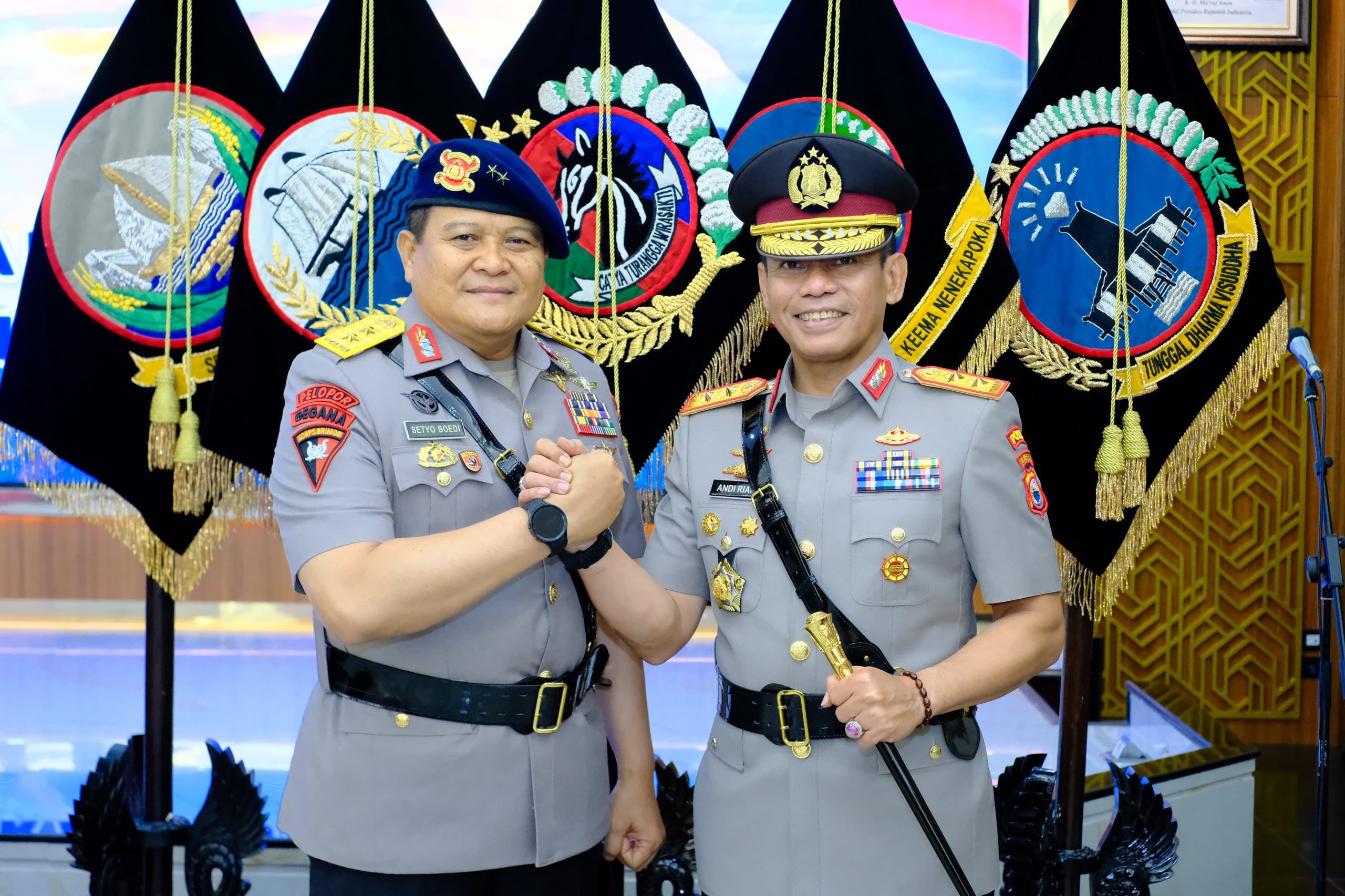 Irjen Pol Andi Rian Resmi Gantikan Irjen Pol Setyo Boedi Sebagai ...