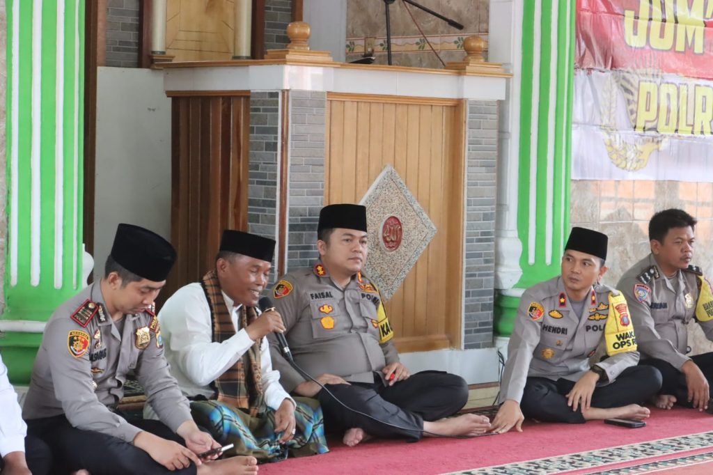 Kapolres Langkat Tampung Keluhan Masyarakat dalam Program Jumat Curhat