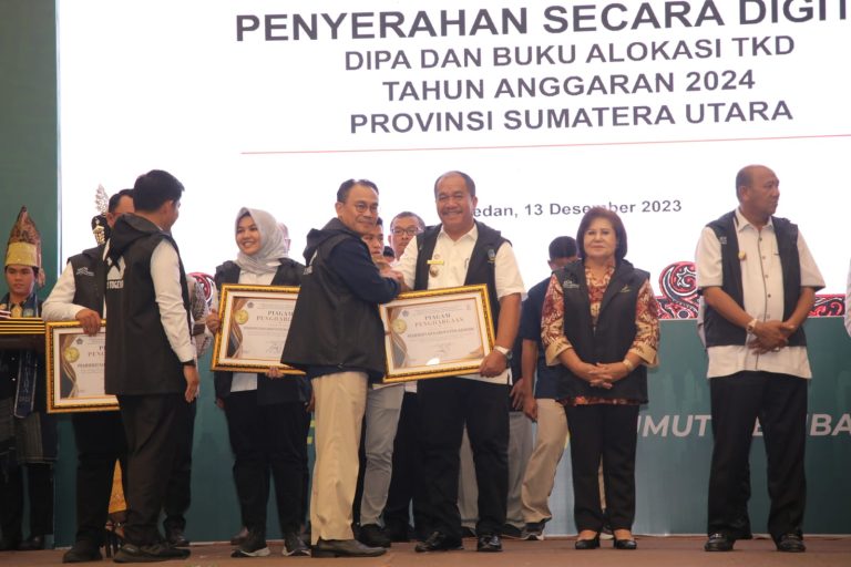 Pemkab Asahan Terima Penghargaan  Penyaluran DD Terbaik Tahun 2023