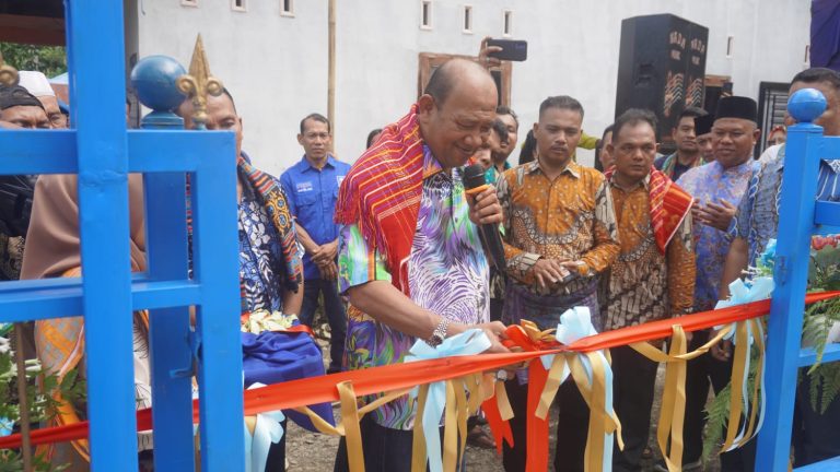 Plt Bupati Langkat Resmikan Tugu Sembiring Pandia di Batang Serangan