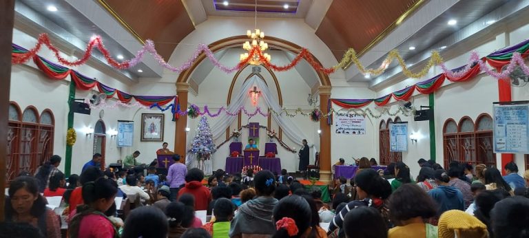 Polsek Purba Gelar Pengamanan Ibadah Natal Sekolah Minggu di Gereja GKPS Gloria