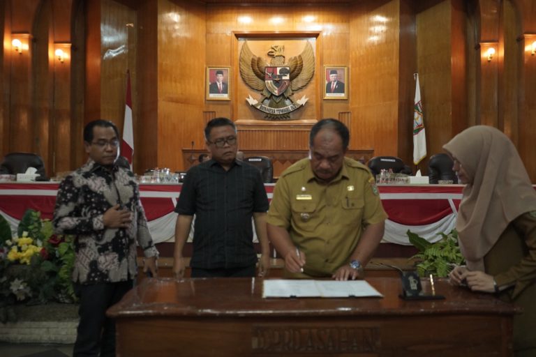 Wabup Asahan Ikuti Rapat Paripurna DPRD 