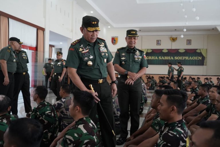 Pangdam VBrawijaya Tinjau Seleksi Diktukpa TNI-AD