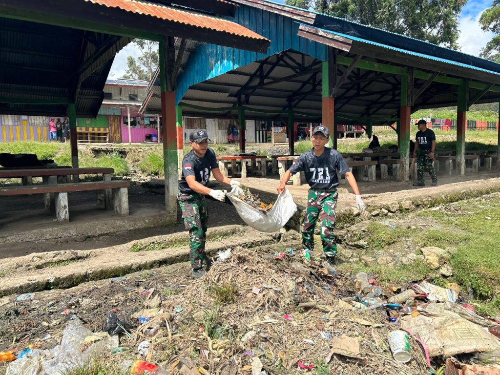 Satgas Yonif 721 Gencarkan Dua Program di Tanah Papua