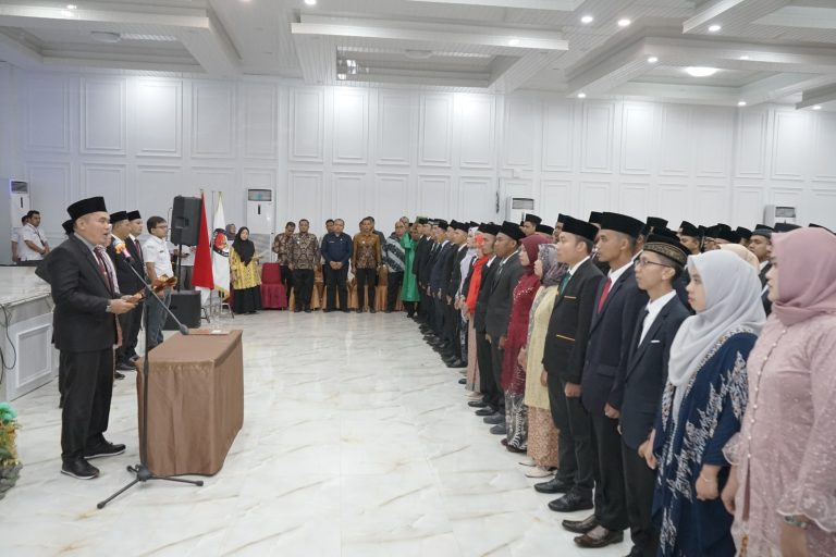 125 Anggota PPK se-Kabupaten Asahan di Lantik