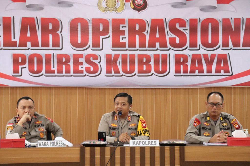 Kapolres Kubu Raya Pimpin Evaluasi Bulanan Kinerja Polres dan Jajaran