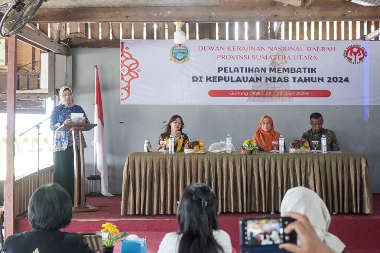 Dekranasda Sumut Gelar Pelatihan Membatik Se-Kepulauan Nias