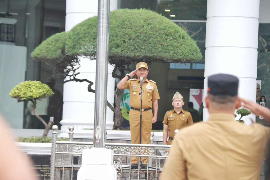 Hassanudin Pimpin Apel Terakhir Bersama ASN dan Staf