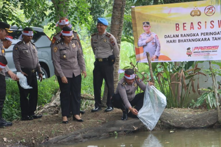 Kegiatan Sosial Hari Bhayangkara ke-78 di Polres Langkat