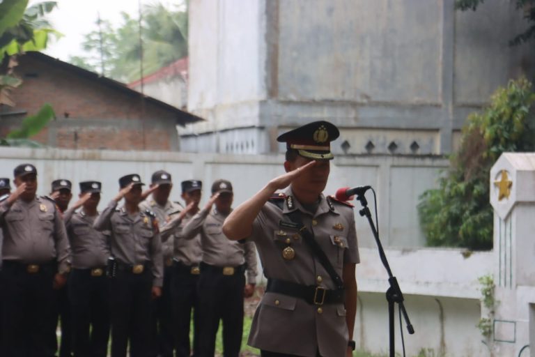 Wakapolres Langkat Pimpin Upacara Ziarah Makam Pahlawan