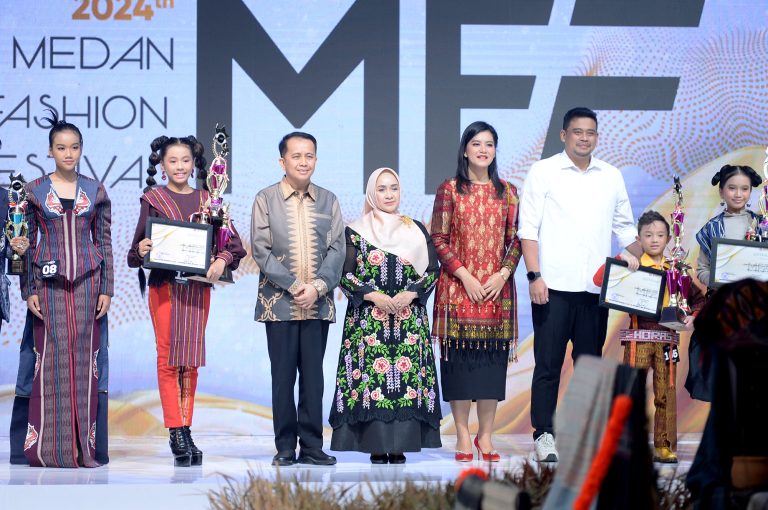 Agus Fatoni Apresiasi Medan Festival Fashion