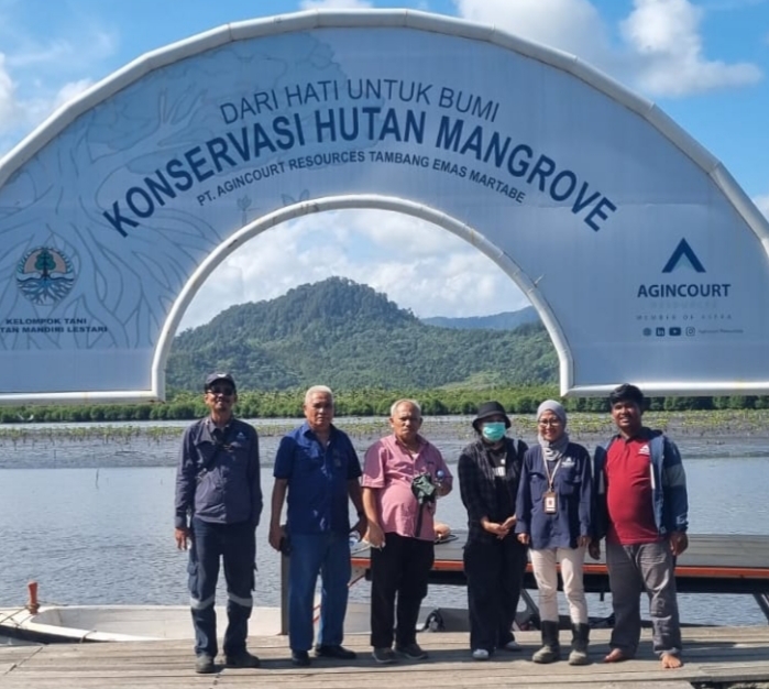 Program Aksi Tanam Mangrove di Kawasan Pesisir Tapteng