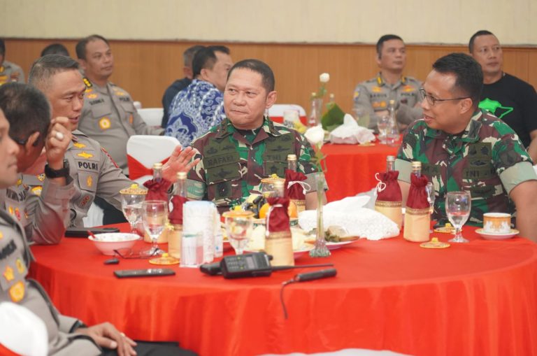 TNI-Polri Kawal Pelaksanaan Suro di Kota Madiun