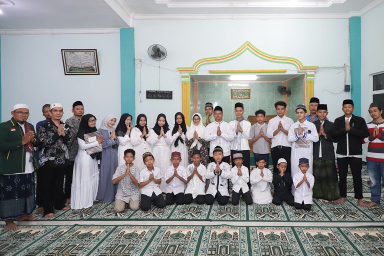 Walkot Susanti Hadiri Acara Peringatan 1 Muharram 1446 H di Masjid Bhakti