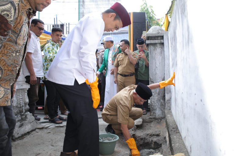 Batu Pertama Pembangunan Pintu Gerbang, Kantor dan Aula SD Al-Washliyah 80 Kisaran