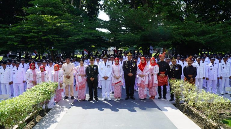 Pj Bupati Langkat Kukuhkan Perpanjangan Masa Jabatan 163 Kepala Desa