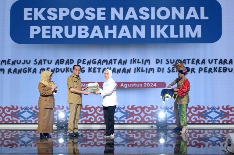 Pj Gubernur Sumut Agus Fatoni Komitmen Hadapi Tantangan Perubahan Iklim