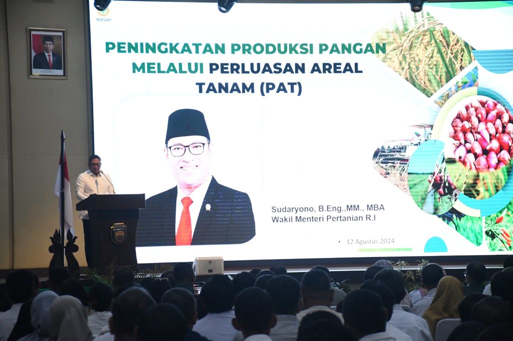 Wamentan Sudaryono Targetkan 97.000 Hekatre Perluasan Areal Tanam Padi