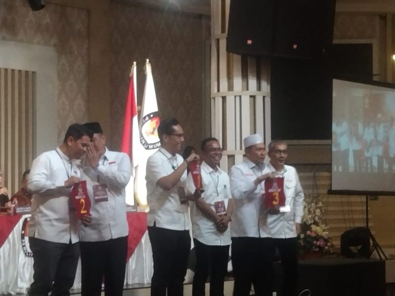 KPU Medan Tetapkan nomor urut pasangan calon Pilkada 2024