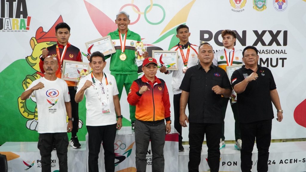 Medali kepada Juara Cabor Sambo PON XXI Aceh-Sumut 2024