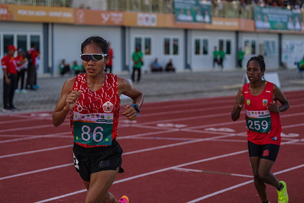 Odekta Elvina Naibaho Raih Medali Emas Lari 5000 Meter Putri