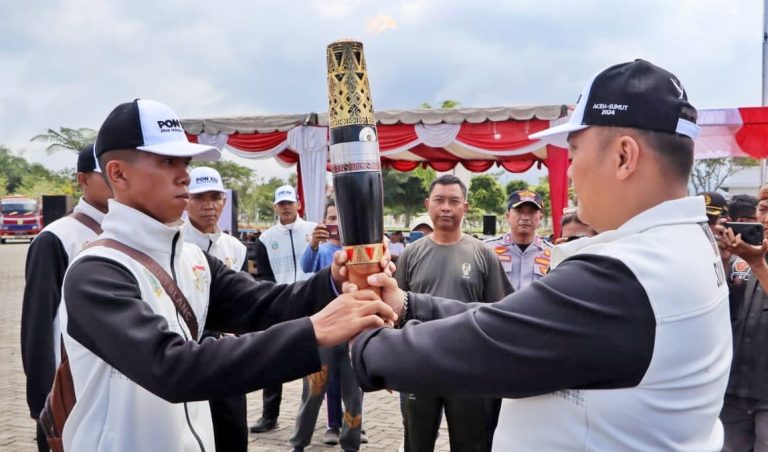 Pemkab Simalungun Berangkat Pasukan Kirab Pembawa Api PON XXI Aceh-Sumut Tahun 2024