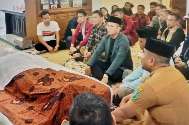 Pemkab Simalungun menyampaikan belasungkawa, turut berduka cita atas meninggalnya Bupati Simalungun H T Zulkarnain Damanik