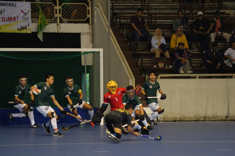 Tim Hockey Jabar Masih Terlalu Tangguh