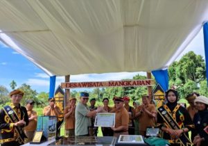 Wisata Mangkaban Pesona Budaya Dayak Bulusu