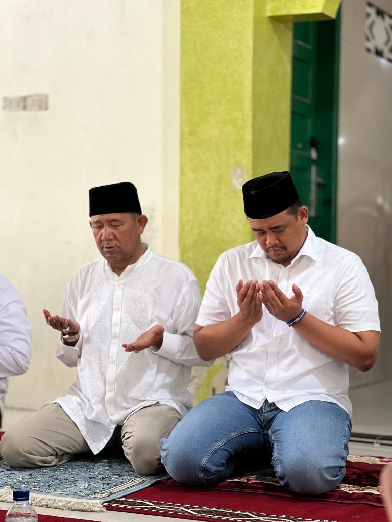 Syah Afandin Sambut Kedatangan Bobby Nasution di Ulumul Qu'ran