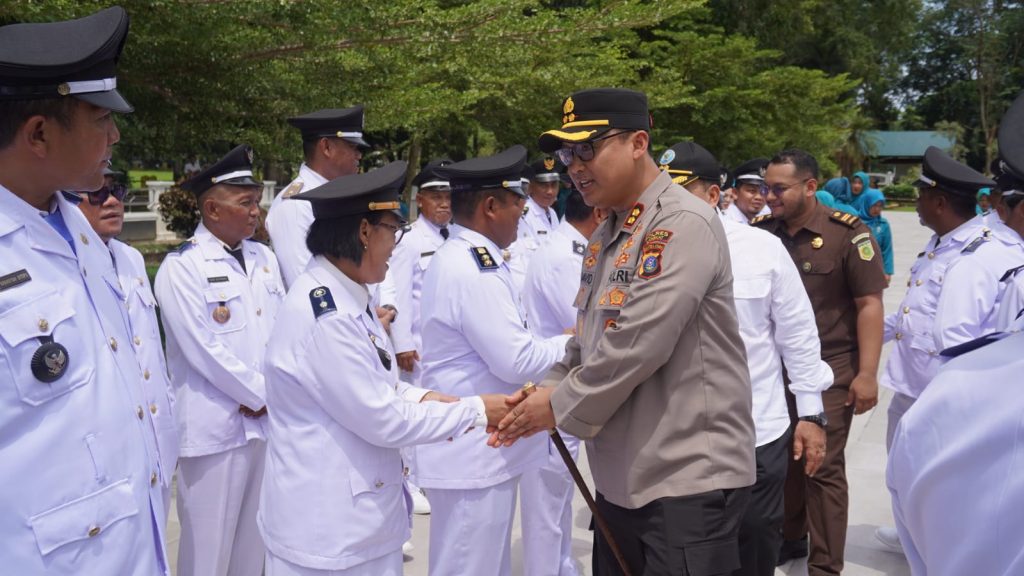 Kapolres Langkat Hadiri Pengukuhan Penambahan Masa Jabatan Kades